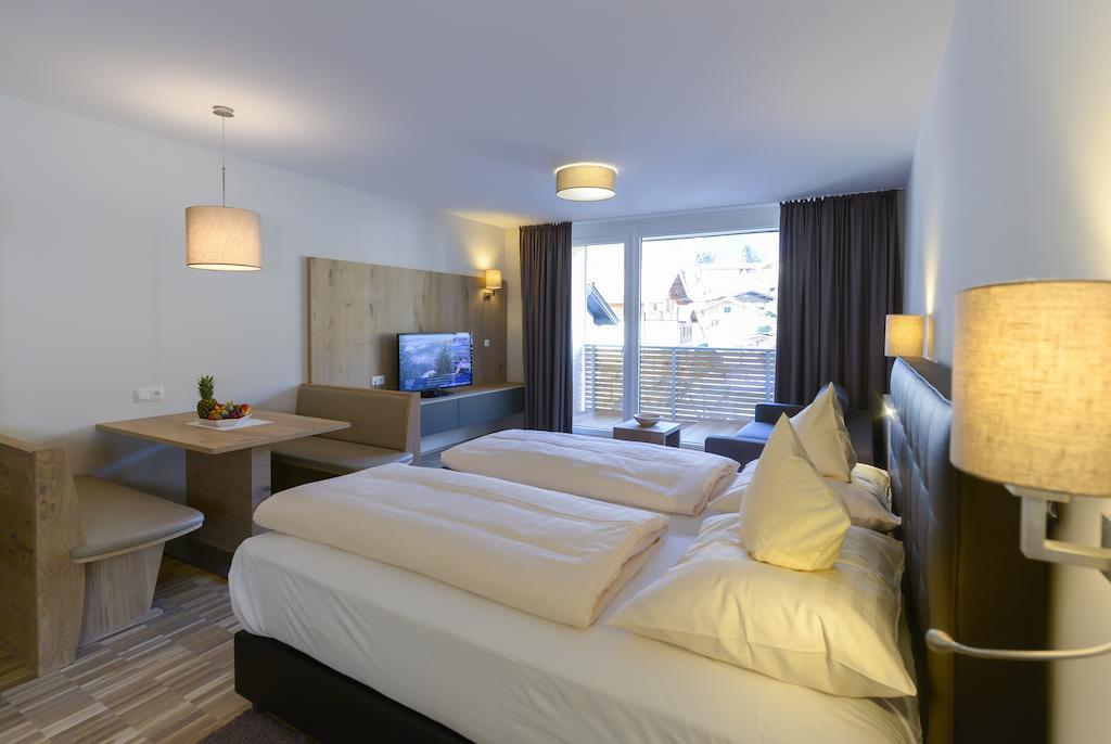 Appartementhotel Sonnenhof Kössen Rom bilde
